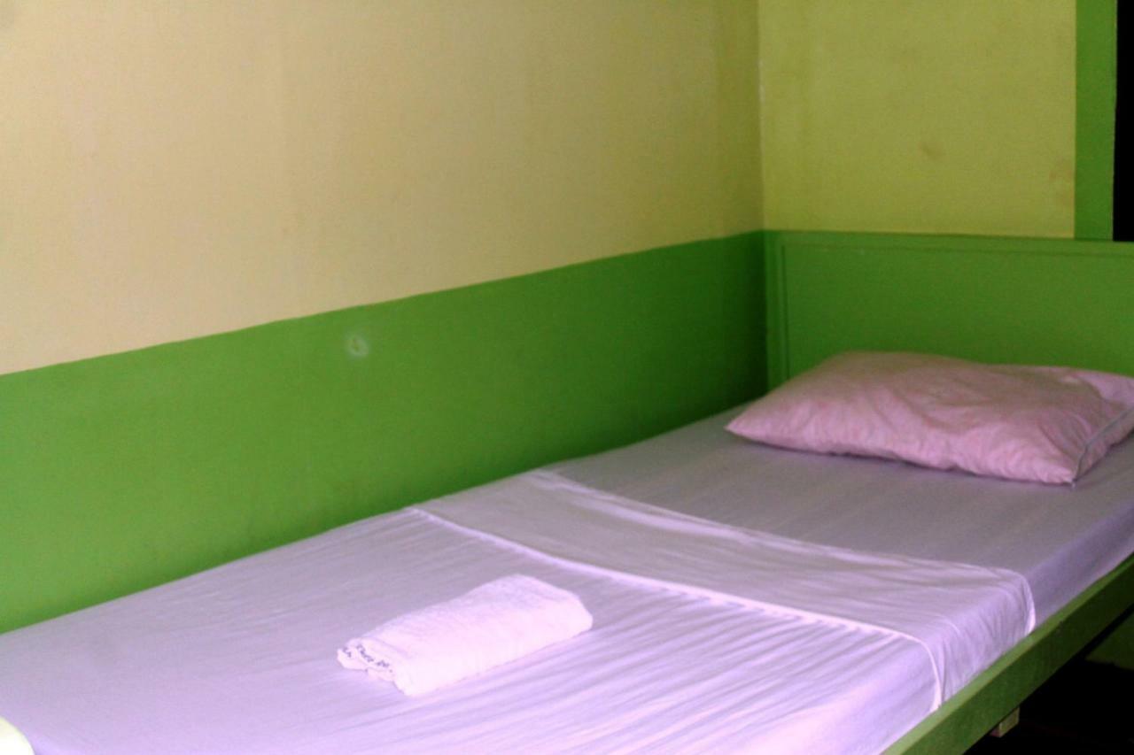 Habitación Individual con baño compartido